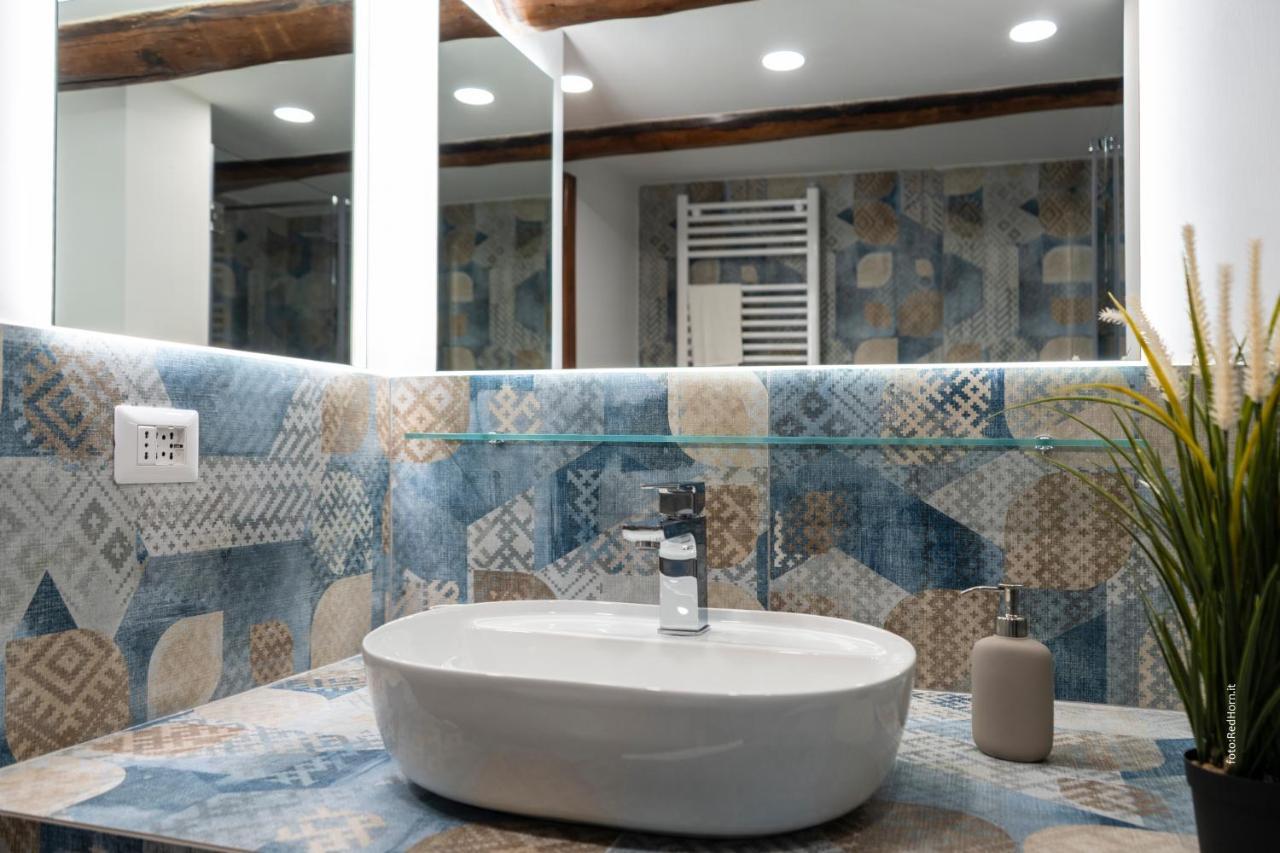 Two Rooms Chiaia 37 Napoli Ngoại thất bức ảnh