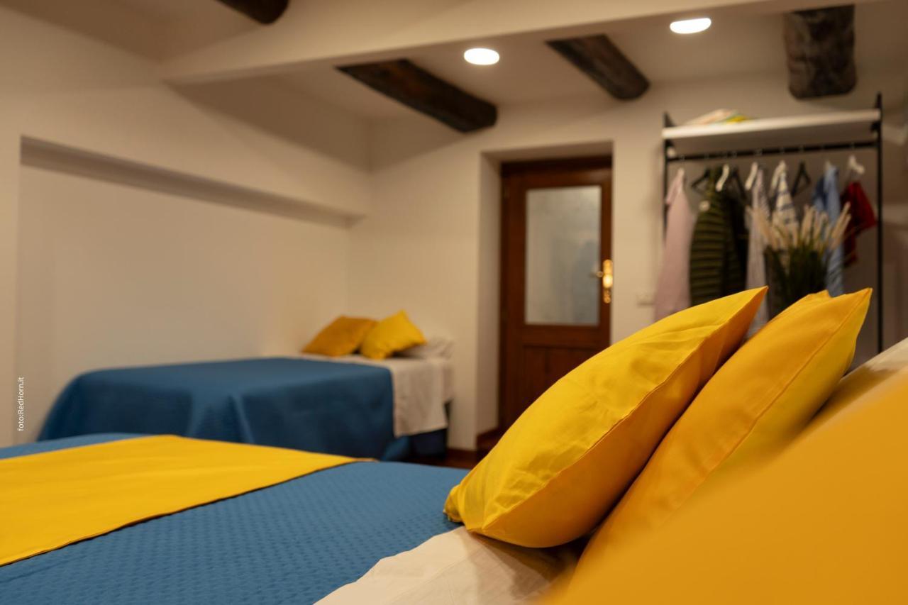 Two Rooms Chiaia 37 Napoli Ngoại thất bức ảnh