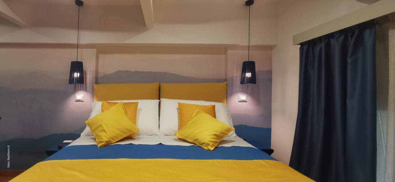 Two Rooms Chiaia 37 Napoli Ngoại thất bức ảnh